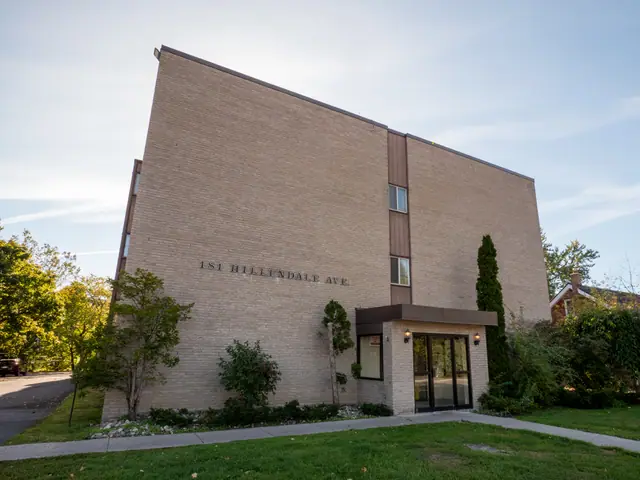 181 Hillendale Avenue